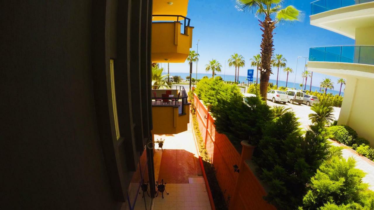 Flamingo Beach & Suite マフムトラール エクステリア 写真